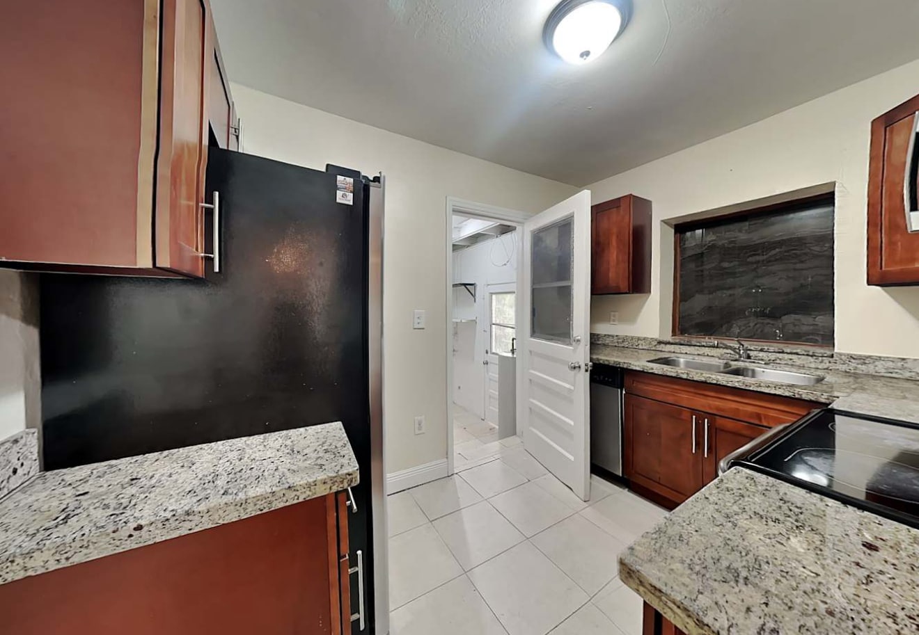 Building Photo - 2120 N 34th Ave