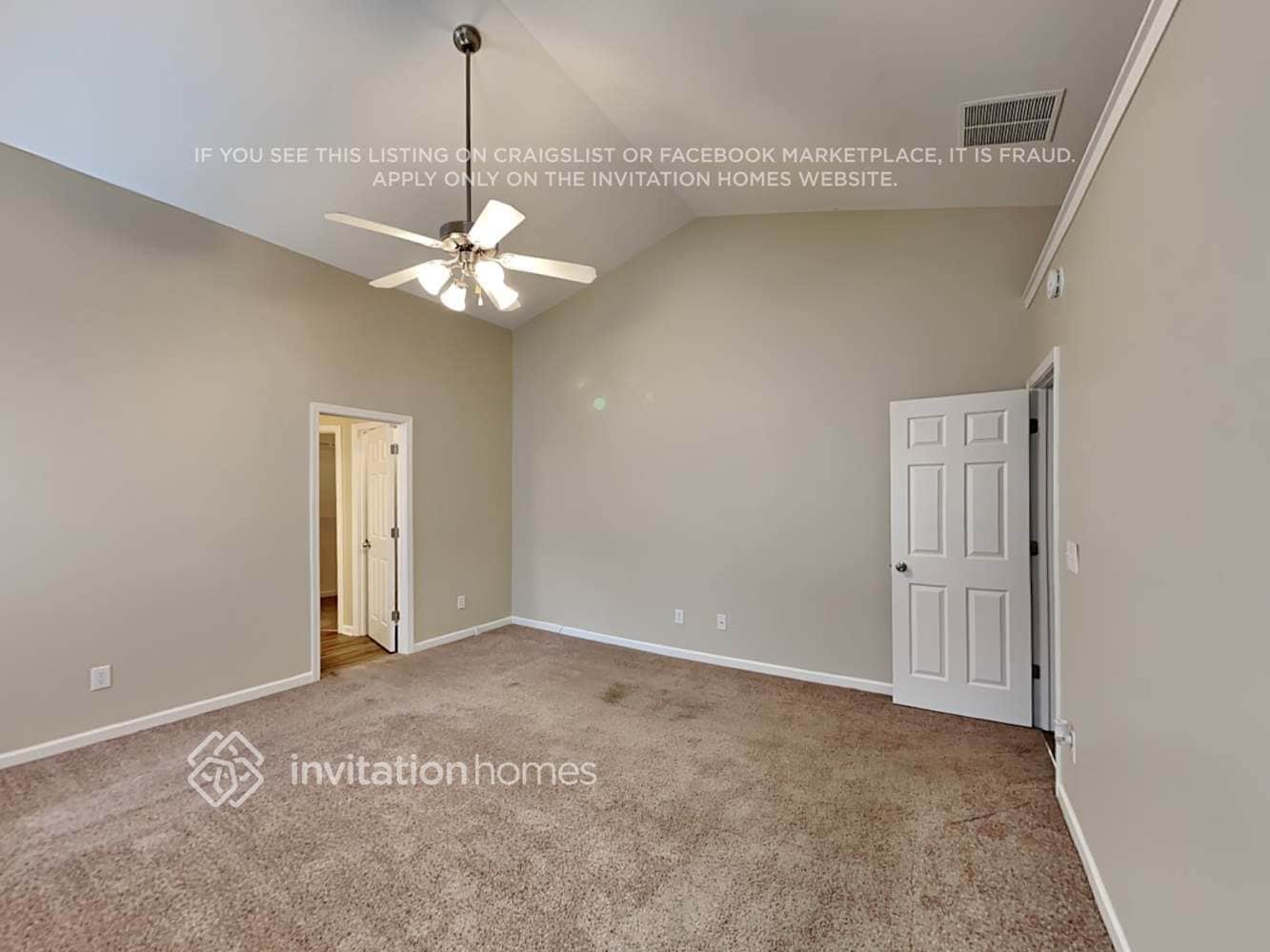 Building Photo - 930 Rock Elm Dr