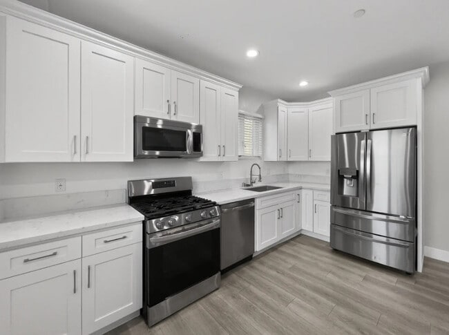 Building Photo - 5401 Carlin St