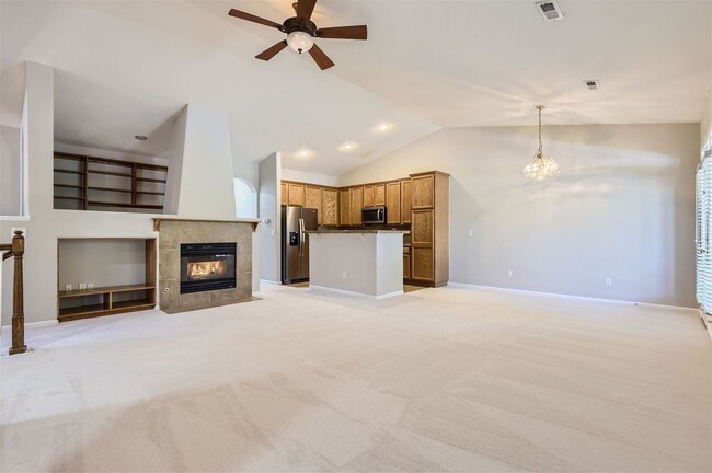 Building Photo - Newly Updated 3 Bedroom, 2 Bath Townhome I...