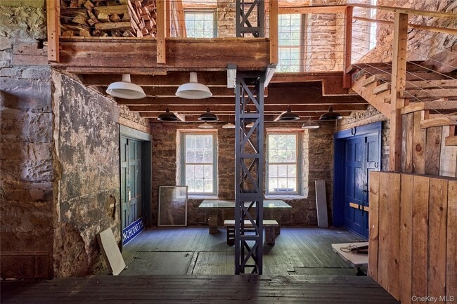 Building Photo - 1883-1213 NY-213