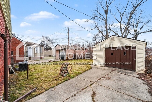 Building Photo - 9917 Sussex St