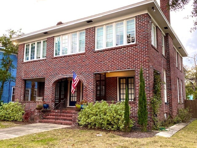 Building Photo - 1334 N Laura St