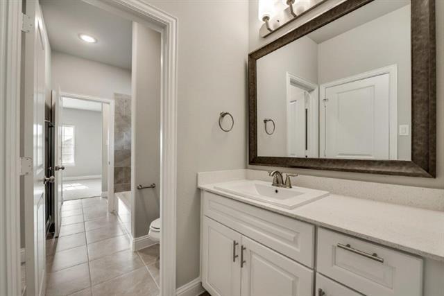 Building Photo - 17542 Bottlebrush Dr