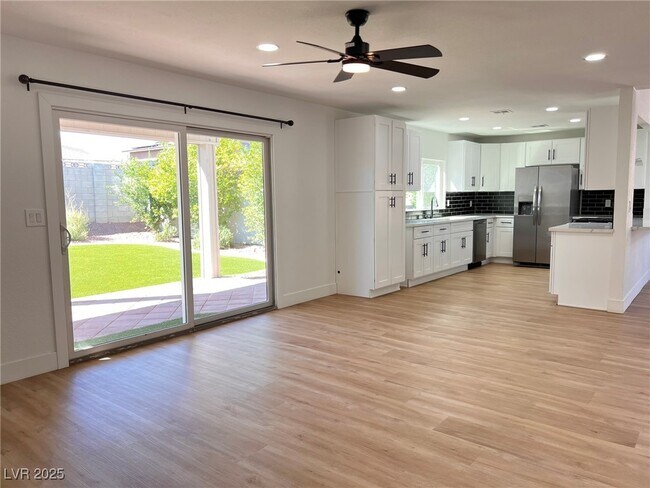 Building Photo - 730 Arrowhead Trail