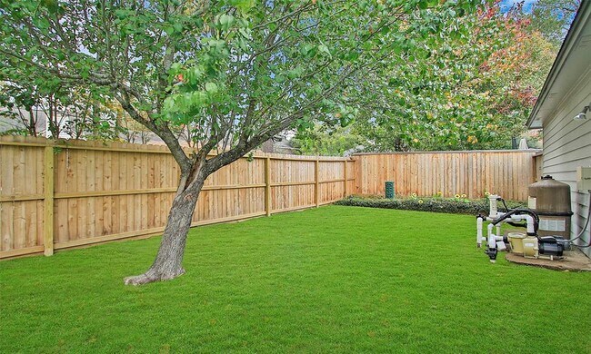 Building Photo - 98 N Cochrans Green Cir