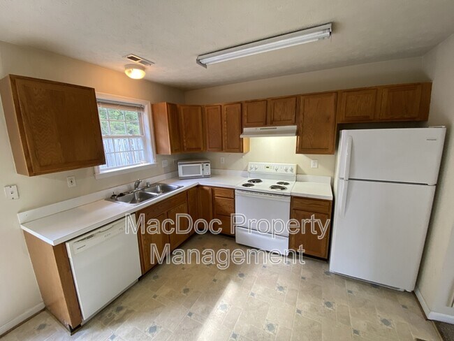 Building Photo - 9740 W Midland Way