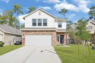 Building Photo - 1922 Ballesteros St