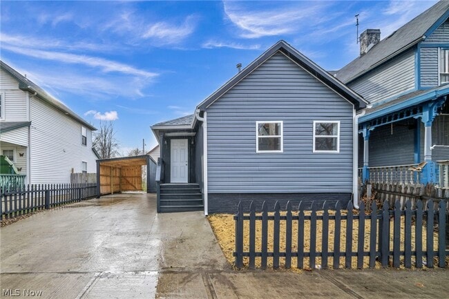 Building Photo - 2160 Fulton Rd