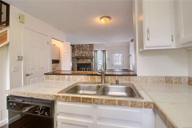 Building Photo - Charming Two-story, 1 bed, 1 Bath Townhome...