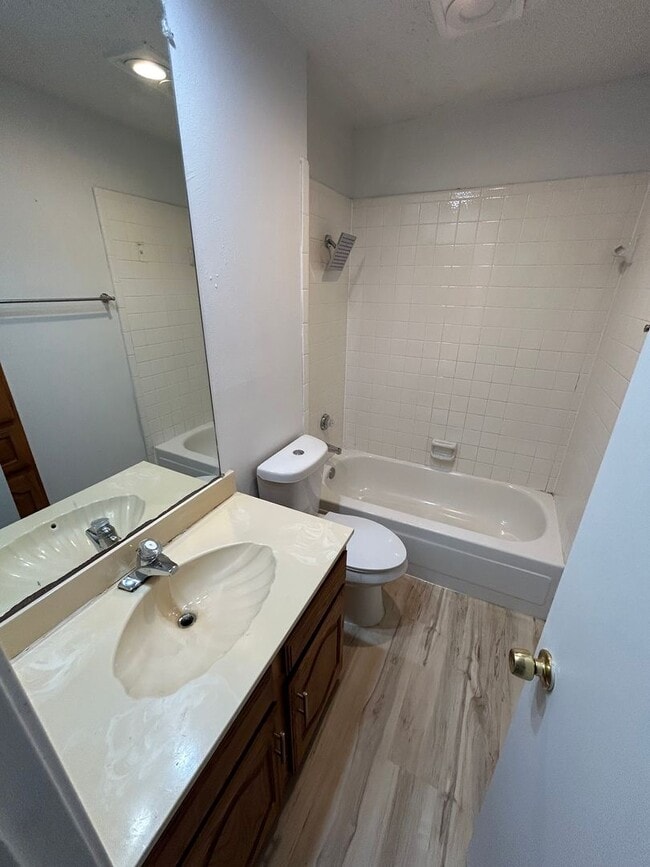 Building Photo - 3712 Pulsar Dr