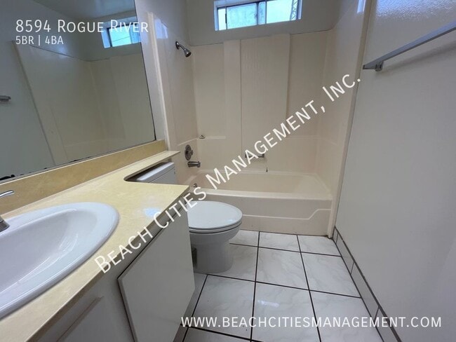 Building Photo - 8594 Rogue River Ave