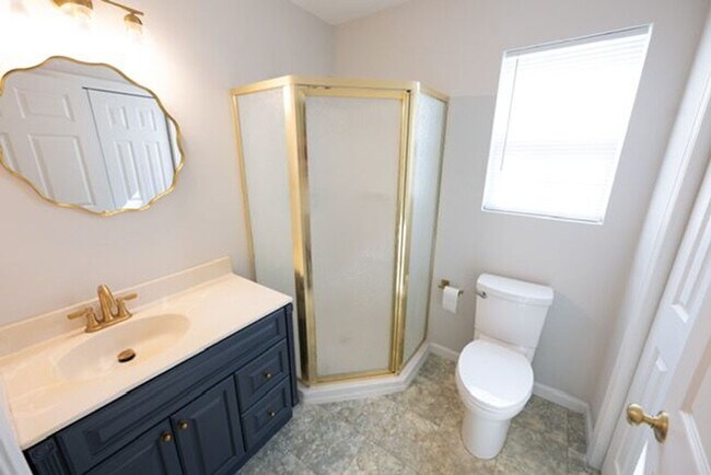 Building Photo - South Knox Cottage!!!