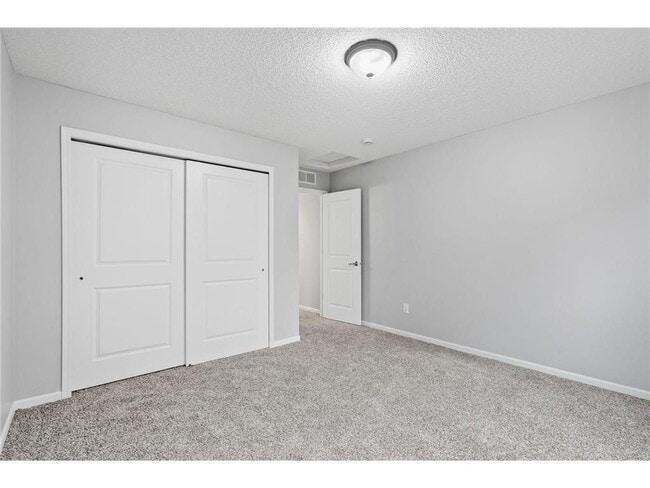 Building Photo - 2117 Vermillion Curve