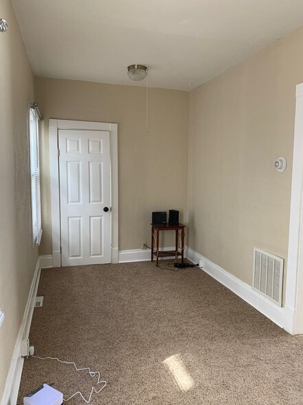 Dining Room or Office - 3667 E Munkwitz Ave