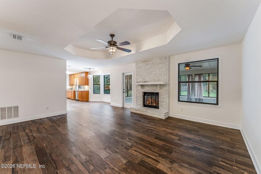 Building Photo - 13926 Spanish Marsh Ct