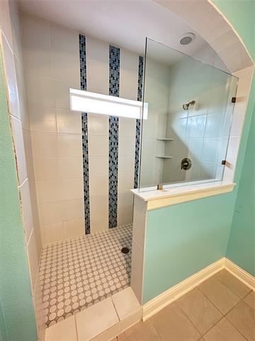 Building Photo - 6329 Saddlebrook Way