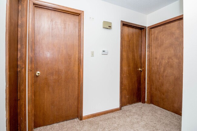 Building Photo - 1609-1611-1611 Handley Pl