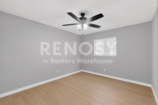 Building Photo - Carrollton GEM Ready For Move-in  ****Rent Concession - 2nd Month Free****