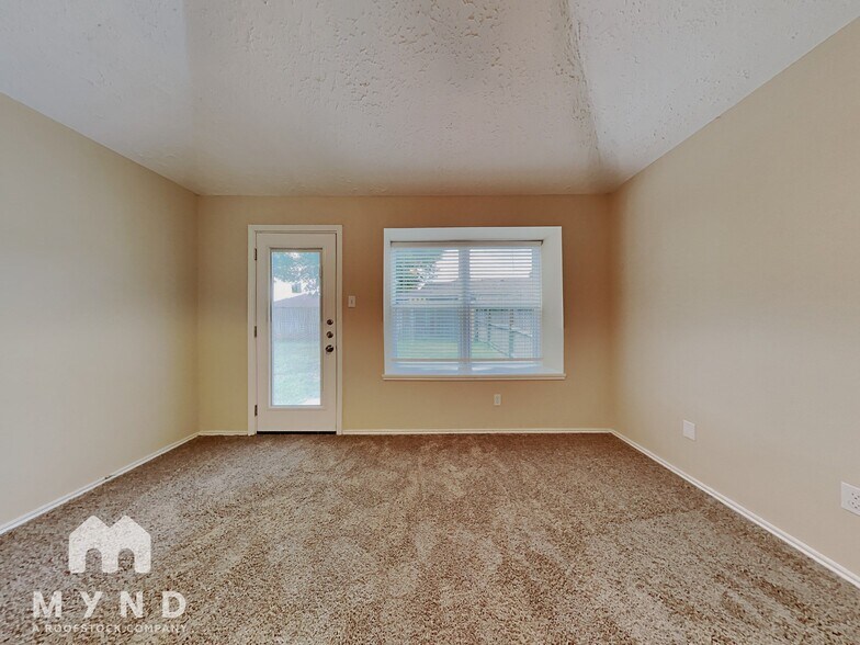 Building Photo - 5407 Cross Valley Dr
