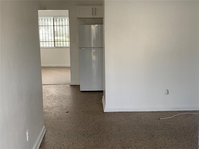 Building Photo - 4306 Silver Star Rd