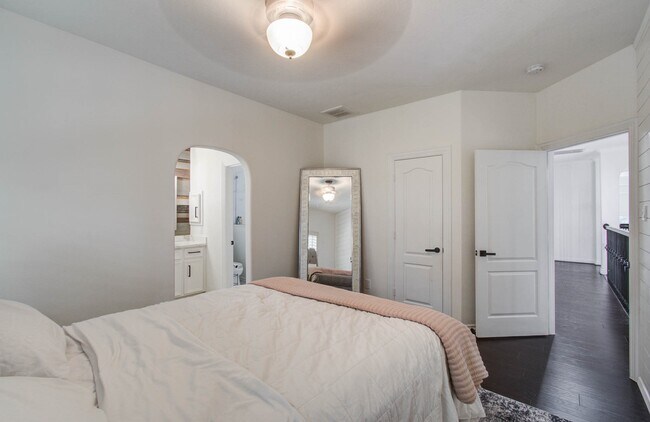 Building Photo - 18807 Oriole Point Ct