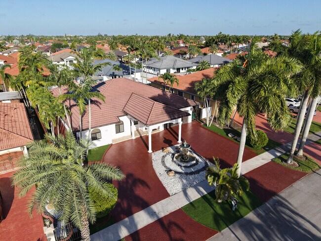 Building Photo - 14361 SW 31st St