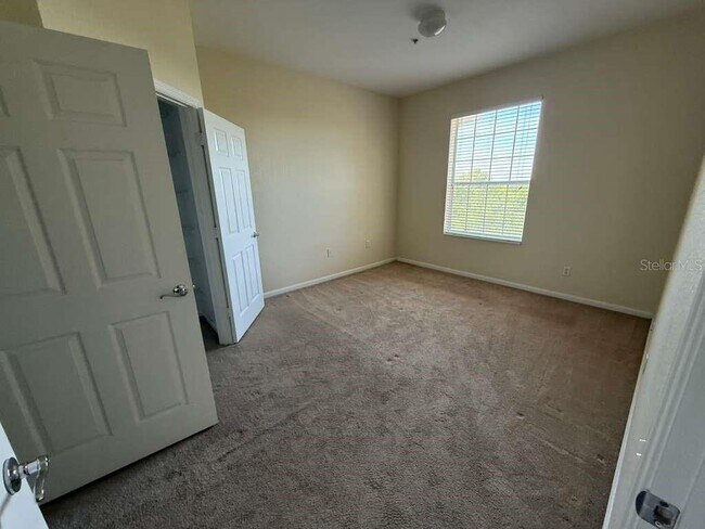 Building Photo - 2484 San Tecla St