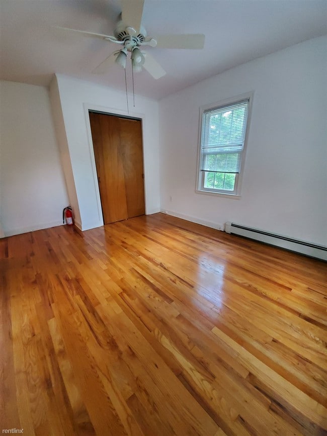 Building Photo - 3 br, 1.5 bath House - 115 Ridge Park Ave