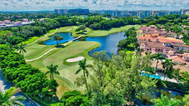 Building Photo - 300 SE 5th Ave