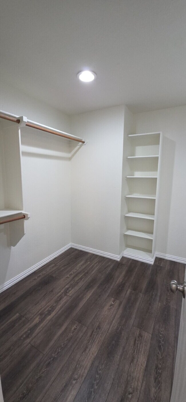 Building Photo - Beautifully Remodeled Home in Mansfield ISD – Corner Lot with Modern Upgrades!