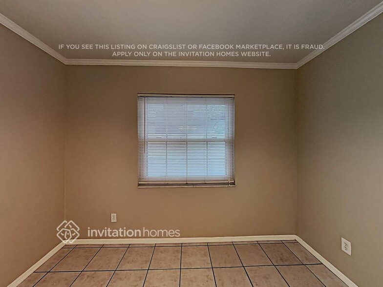 Building Photo - 102 Valley Cir