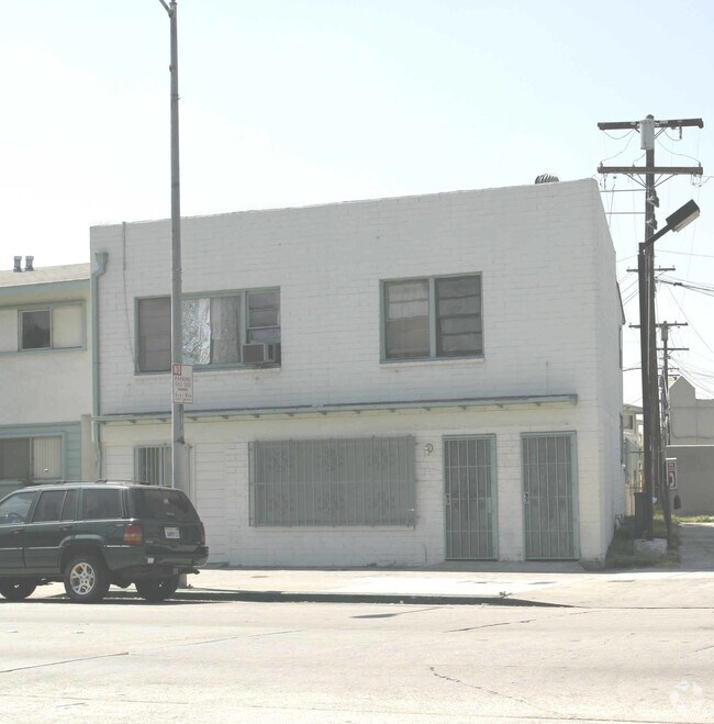 Primary Photo - 3320-3324 Martin Luther King Jr Blvd