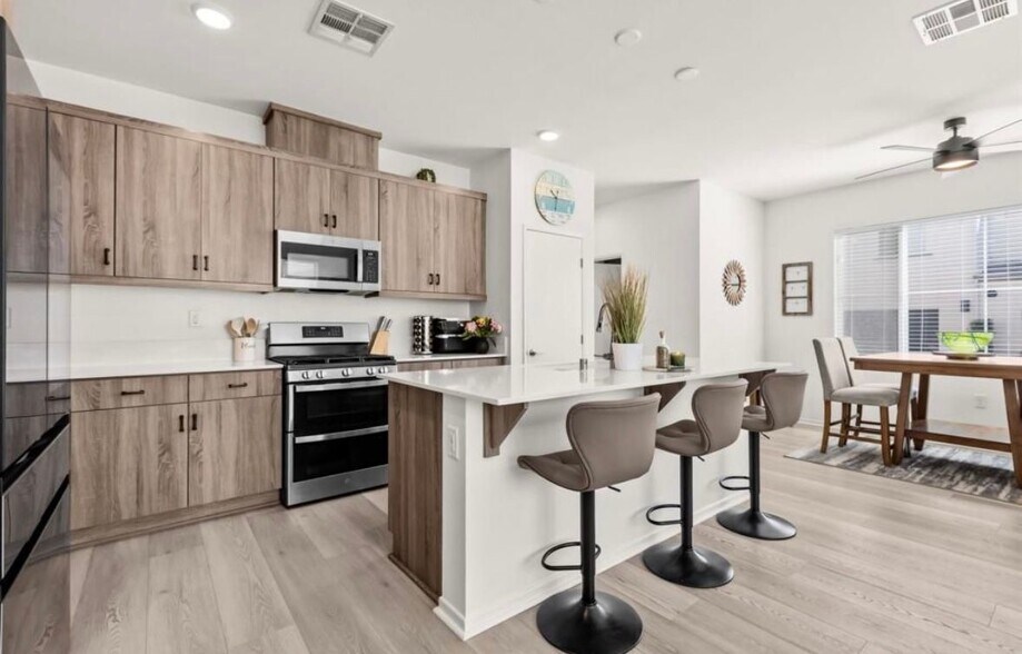 Building Photo - 359 Sweet Pl