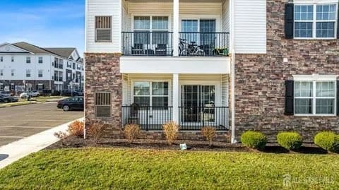 Building Photo - 718 Stiller Ln