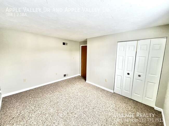 Building Photo - END-unit available now! Extremely spacious...