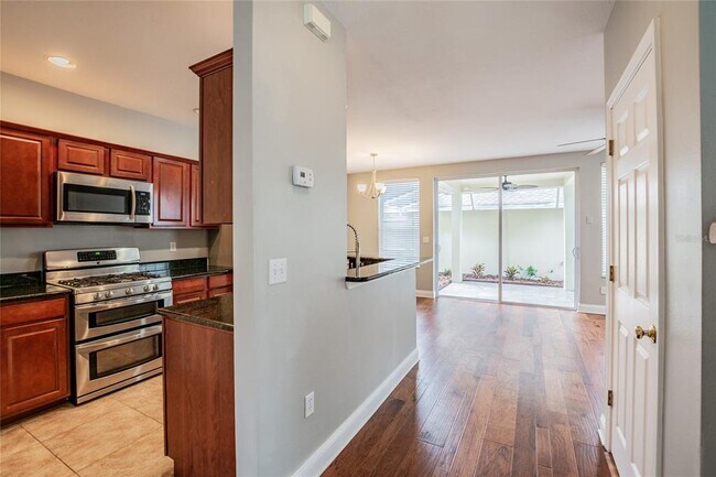 Building Photo - 9917 Brompton Dr