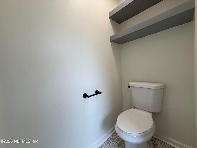 Building Photo - 12244 Lake Fern Dr