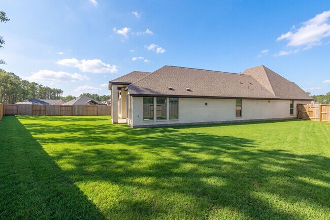 Building Photo - 22435 Sawmill Pass Ln