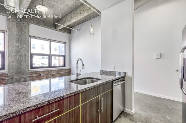 Building Photo - 4800 Brown St