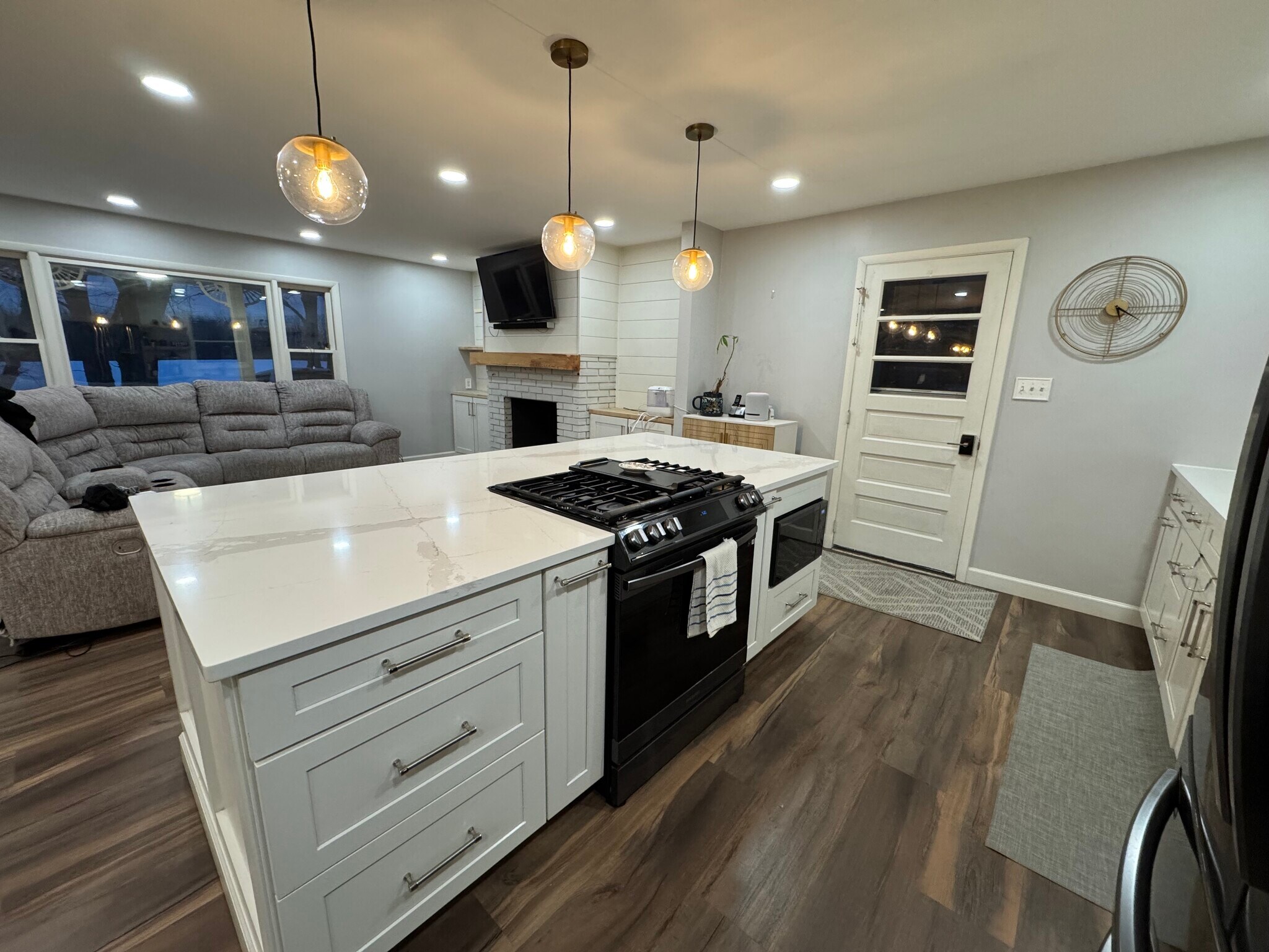 Building Photo - 313 N 250 W