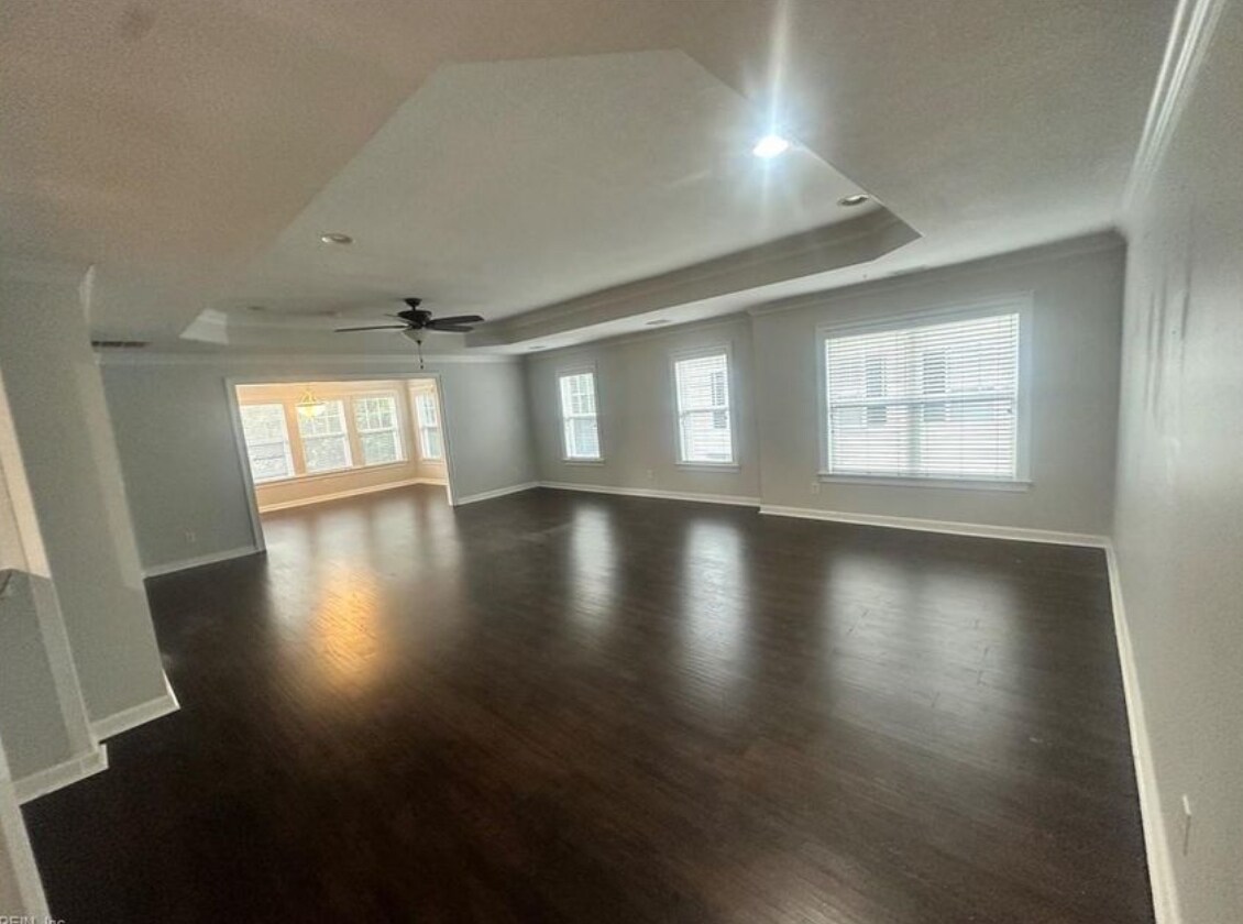 Building Photo - 5565 Frog Pond Ln