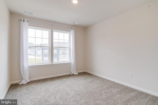 Building Photo - 148 Correri St