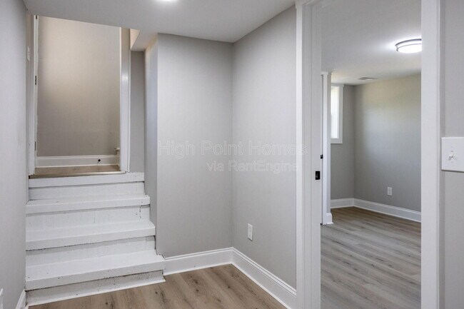 Building Photo - 1201 E 32nd St