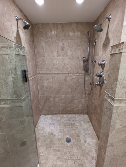 Building Photo - 710 Keith Ln