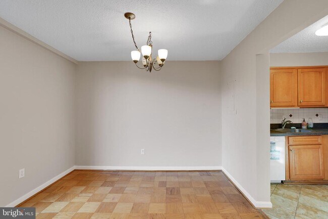 Building Photo - 2100 Washington Ave