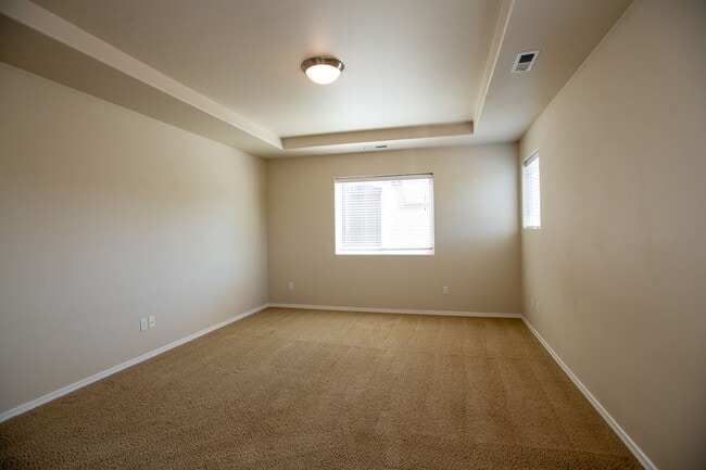 Building Photo - Light and Bright Beautiful 3 bedroom Home!