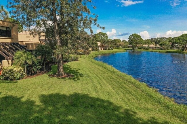 Building Photo - 5319 Myrtle Wood