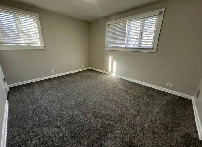 Building Photo - 18453 Clyde Rd