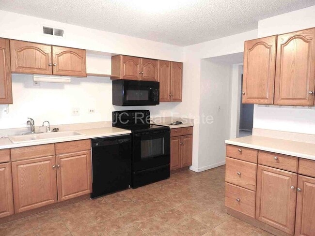 Building Photo - Pay No Rent until March 1st